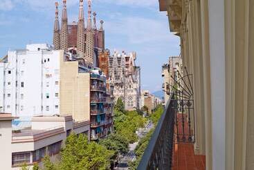 Apartments Hostemplo Suites
