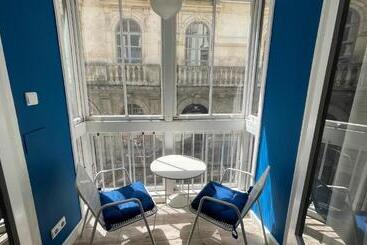 Bed and Breakfast Casual Blue