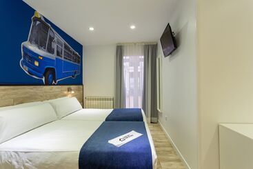 Bed and Breakfast Casual Blue