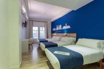 Bed and Breakfast Casual Blue