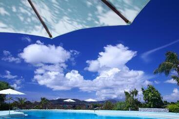 هتل Coco Garden Resort Okinawa