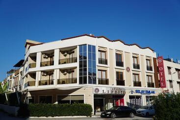 هتل Gulluk Life