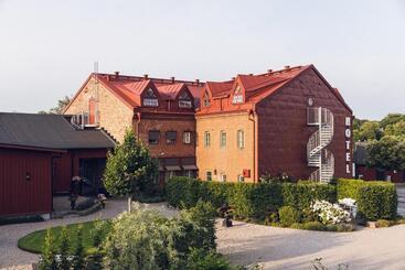 هتل L Hamngatan 27