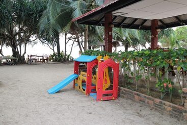 هتل Lanta Villa Resort