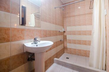 هتل Oftana Suites Cebu Near Oakridge