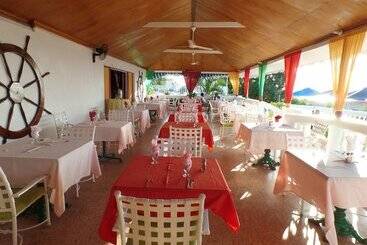 Ocean Air Beach Studio At Montego Bay Club Resort