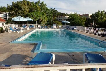 Ocean Air Beach Studio At Montego Bay Club Resort
