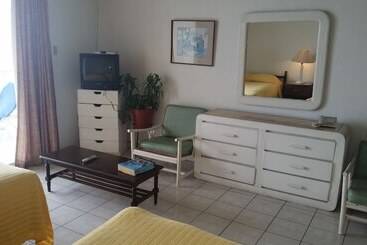 Ocean Air Beach Studio At Montego Bay Club Resort