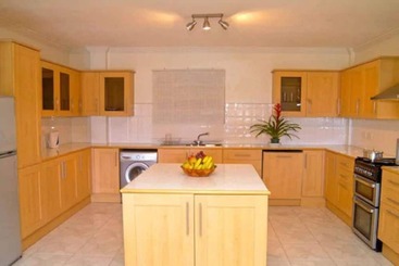 Woburn Villas