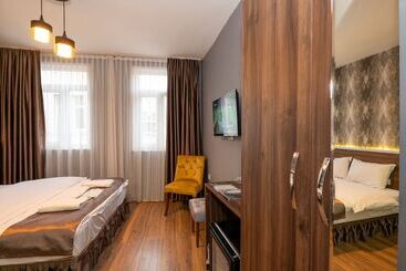 تختخواب و صبحانه Boutique Central Taksim