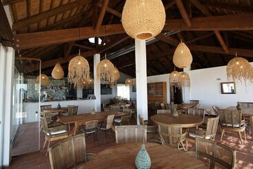هتل Bodegas Campestral
