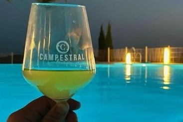 هتل Bodegas Campestral