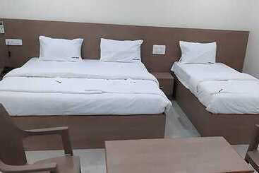 Fabhotel Karthikeya Residency   Tirupati Bus Stand   900m