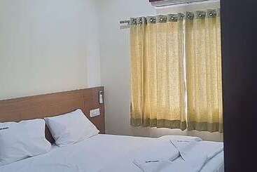 Fabhotel Karthikeya Residency   Tirupati Bus Stand   900m