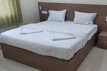 Fabhotel Karthikeya Residency   Tirupati Bus Stand   900m