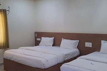 Fabhotel Karthikeya Residency   Tirupati Bus Stand   900m