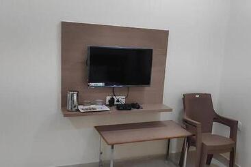 Fabhotel Karthikeya Residency   Tirupati Bus Stand   900m