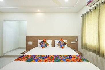 Fabhotel Karthikeya Residency Tirupati Bus Stand 900m