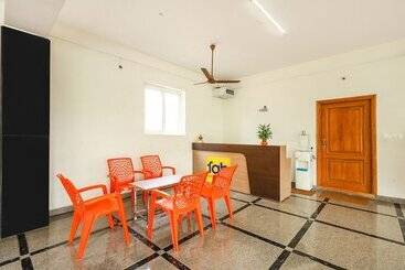 Fabhotel Karthikeya Residency   Tirupati Bus Stand   900m