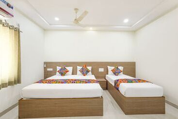 Fabhotel Karthikeya Residency   Tirupati Bus Stand   900m