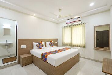 Fabhotel Karthikeya Residency   Tirupati Bus Stand   900m