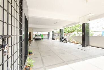Fabhotel Karthikeya Residency   Tirupati Bus Stand   900m