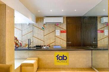 هتل Fabexpress Jayshree Nr Mumbai International Airport