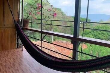 هتل Hostal Raices De Mi Pueblo