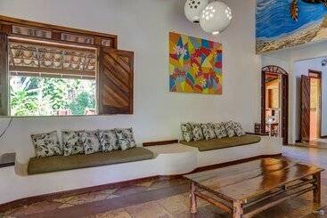 هتل Pousada Casa Zaza