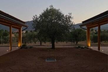 هتل روستایی Agriturismo Corte Degli Ulivi