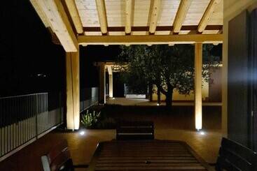 هتل روستایی Agriturismo Corte Degli Ulivi