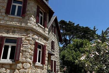 پانسیون Chalet Ficalho