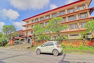 Warna Kedaton Hotel By Oyo