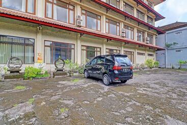 Warna Kedaton Hotel By Oyo