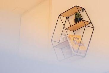 تختخواب و صبحانه Bird House