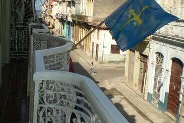 مسافرخانه Casa Colonial Asturias