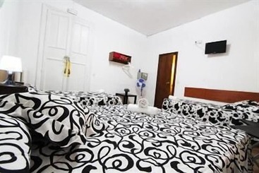 Hostal Helena 2