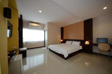 هتل 777 Hometel