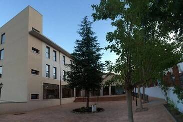 Balneario De Graena - Cortes y Graena