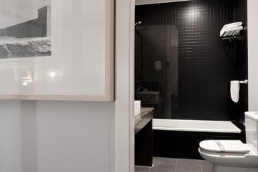 هتل Chic&basic Habana Hoose