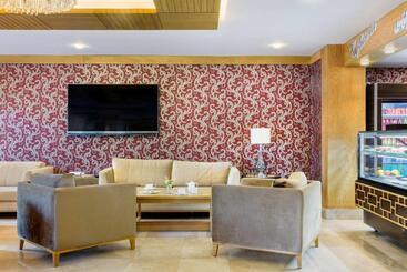 Plus Hotel Setif