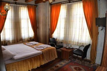 هتل Cappadocia Stone Palace