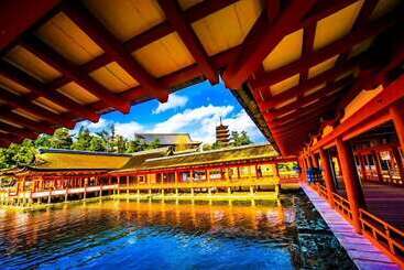 Hiroshima Capsule Hotel & Sauna New Japan Ex   Caters To Men