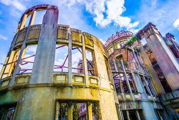 Hiroshima Capsule Hotel & Sauna New Japan Ex   Caters To Men