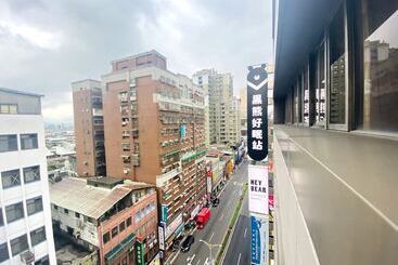 هتل کپسول Hey Bear Capsule