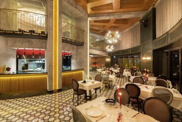 Doubletree By Hilton Hotel Izmir Airport
