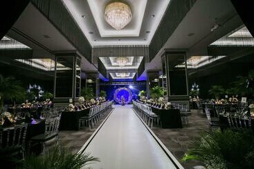 Doubletree By Hilton Hotel Izmir Airport