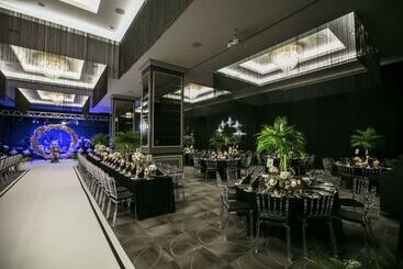 Doubletree By Hilton Hotel Izmir Airport