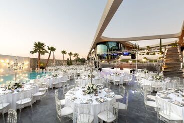 Doubletree By Hilton Hotel Izmir Airport