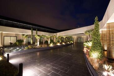 Doubletree By Hilton Hotel Izmir Airport